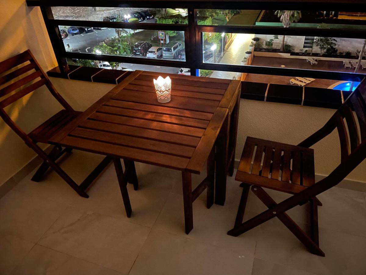 Modern 2-Bedroom Apartment With Stunning View 阿德耶 外观 照片