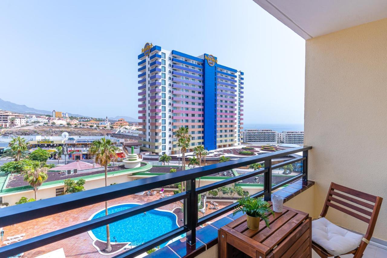 Modern 2-Bedroom Apartment With Stunning View 阿德耶 外观 照片